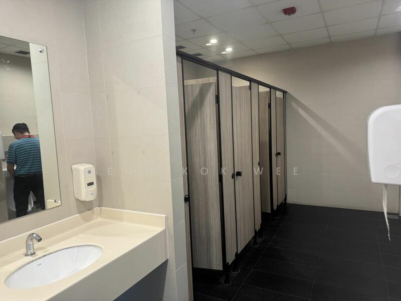 MNC fitted office - medical / research / technology / lab / hq office use use, , 21,000 sqft, Warehouse For Rent, by Leow Kok Wee, 25506678 - CommercialGuru.com.sg