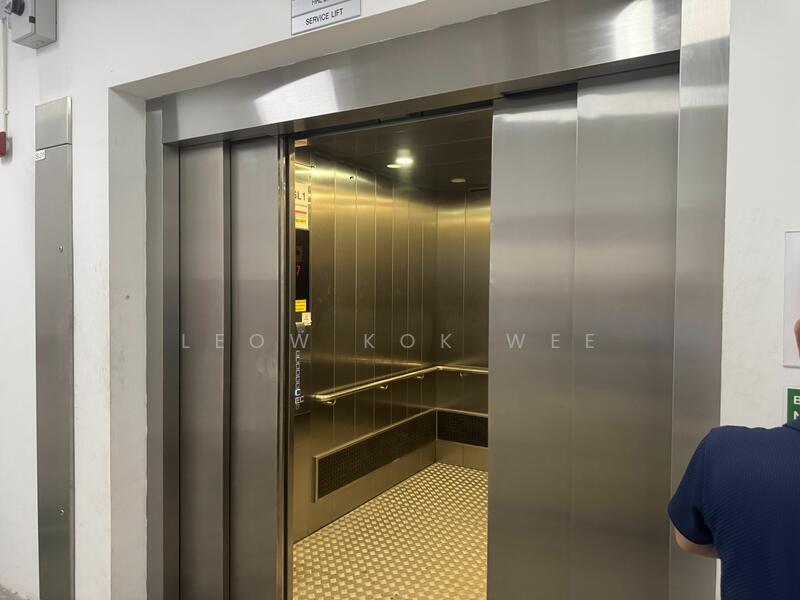 MNC fitted office - medical / research / technology / lab / hq office use use, , 21,000 sqft, Warehouse For Rent, by Leow Kok Wee, 25506678 - CommercialGuru.com.sg