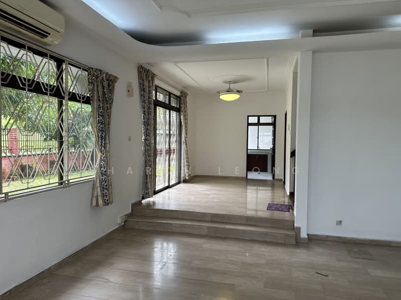 Corner Terrace near Kembangan MRT, Jalan Sentosa, 5 Bedrooms, 3,000 sqft, Terraced House For Rent, by Sharon Leong, 25506692 - PropertyGuru.com.sg