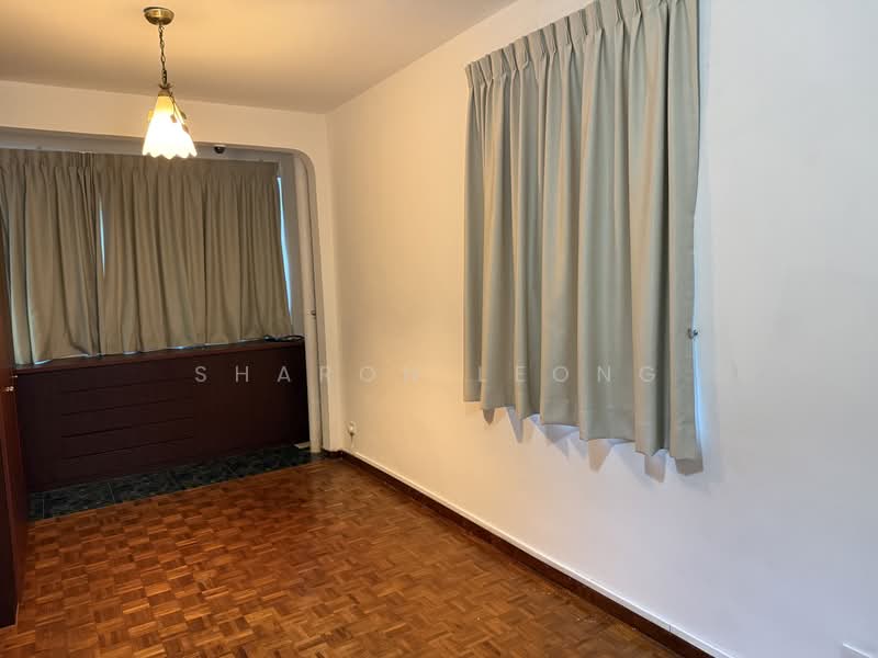 Corner Terrace near Kembangan MRT, Jalan Sentosa, 5 Bedrooms, 3,000 sqft, Terraced House For Rent, by Sharon Leong, 25506692 - PropertyGuru.com.sg