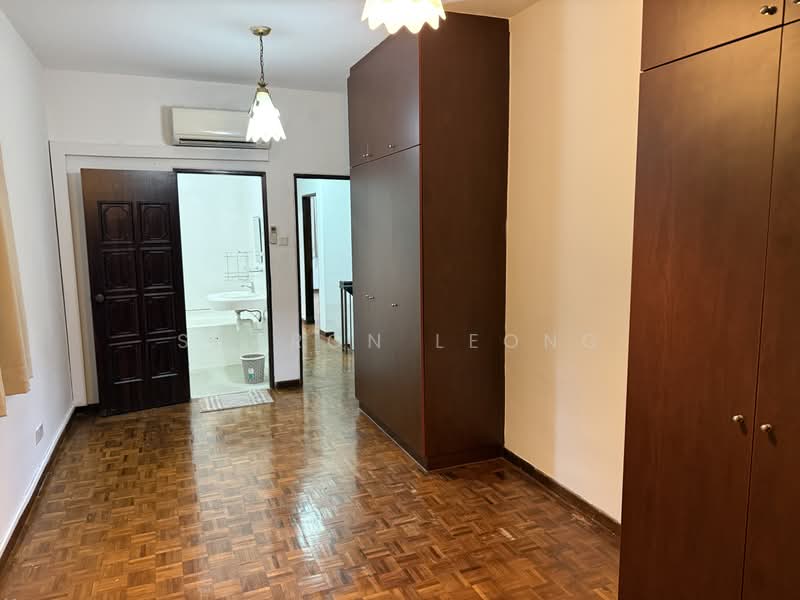 Corner Terrace near Kembangan MRT, Jalan Sentosa, 5 Bedrooms, 3,000 sqft, Terraced House For Rent, by Sharon Leong, 25506692 - PropertyGuru.com.sg
