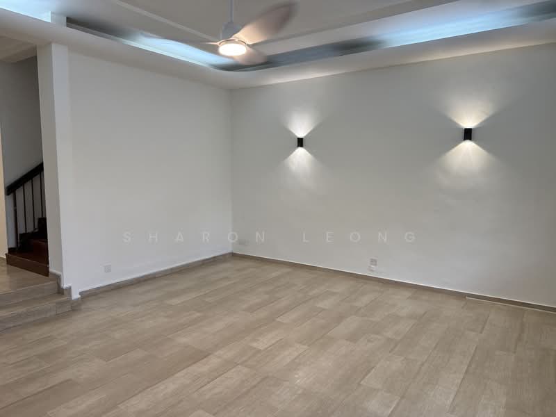 Corner Terrace near Kembangan MRT, Jalan Sentosa, 5 Bedrooms, 3,000 sqft, Terraced House For Rent, by Sharon Leong, 25506692 - PropertyGuru.com.sg