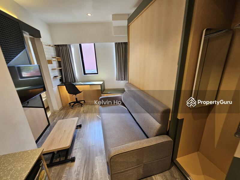 4Q: Large Murphy Queen (window) 260 sqft $3000 + utility $196.20 (12-month)