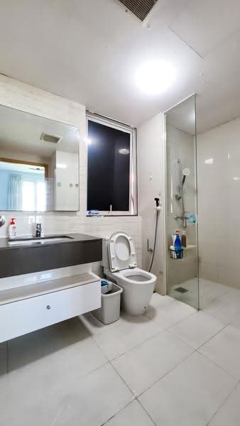 Tree House, 60 Chestnut Avenue, Dairy Farm / Bukit Panjang / Choa Chu Kang, 2 Bedrooms, 807 sqft, Condominium For Sale, by Peggy Leong, 25506826 - Master Bathroom - PropertyGuru.com.sg