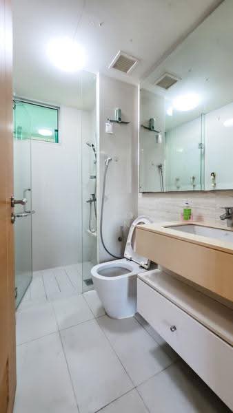 Tree House, 60 Chestnut Avenue, Dairy Farm / Bukit Panjang / Choa Chu Kang, 2 Bedrooms, 807 sqft, Condominium For Sale, by Peggy Leong, 25506826 - Common Bathroom - PropertyGuru.com.sg