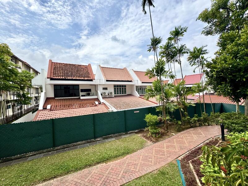 For Sale - Pasir View Park
