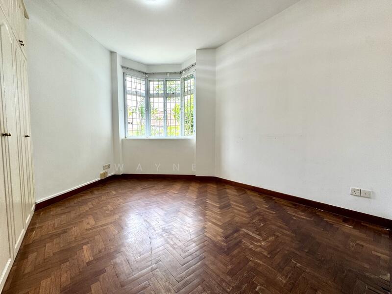 For Sale - Pasir View Park