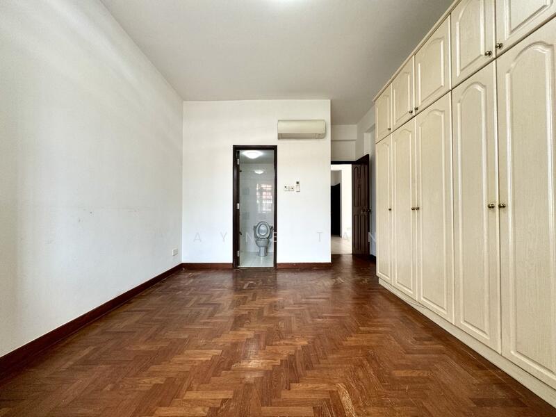 For Sale - Pasir View Park