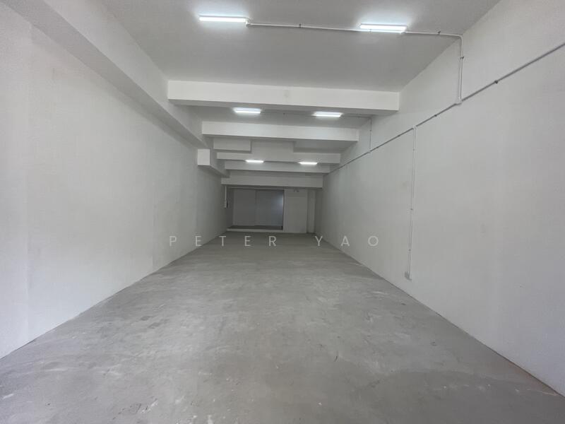 Ground Floor Along Main Road opposite Masjid Khadijah mosque, Geylang Road, Guillemard Road, Lorong 28 Geylang, Eunos / Geylang / Paya Lebar, 904 sqft, Shop / Shophouse For Rent, by Peter Yao, 25507165 - CommercialGuru.com.sg