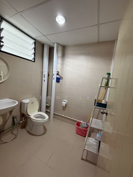 Oxley BizHub, 71 Ubi Road 1, 1,292 sqft, Light Industrial (B1) For Rent, by Jenny Lee, 25507867 - CommercialGuru.com.sg