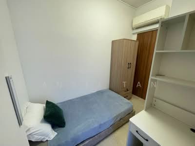 For Rent - Walk to Katong Park MRT, Small Common Room!