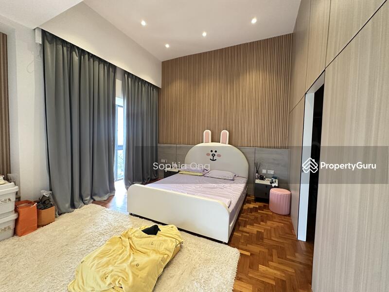 For Sale - ⭐⭐ 3 STOREY CORNER TERRACE @ PASIR RIS ⭐⭐