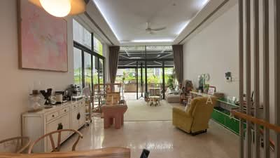 For Sale - Seven Crescent