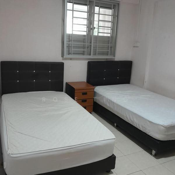 108 Yishun Ring Road, 108 Yishun Ring Road, Sembawang / Yishun, Room Rental, 140 sqft, HDB Flat For Rent, by Rose Ting, 25509137 - PropertyGuru.com.sg