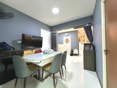 For Sale - 104B Canberra Street