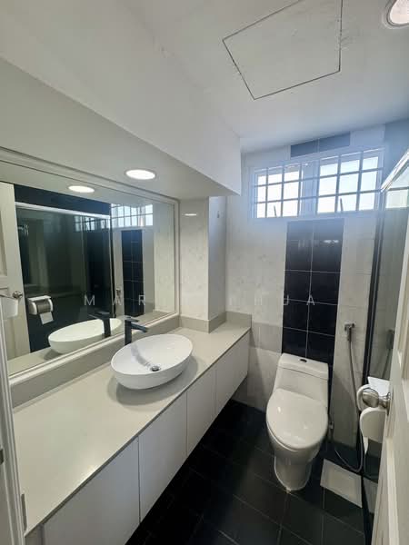 Saint Patrick's Row, , 4 Bedrooms, 2,513 sqft, Terraced House For Rent, by Maria Phua, 25509900 - PropertyGuru.com.sg