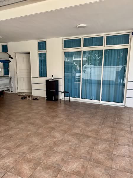 Saint Patrick's Row, , 4 Bedrooms, 2,513 sqft, Terraced House For Rent, by Maria Phua, 25509900 - PropertyGuru.com.sg
