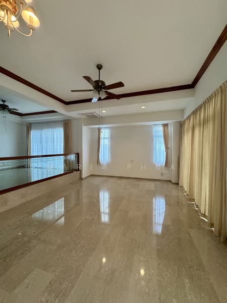 Saint Patrick's Row, , 4 Bedrooms, 2,513 sqft, Terraced House For Rent, by Maria Phua, 25509900 - PropertyGuru.com.sg