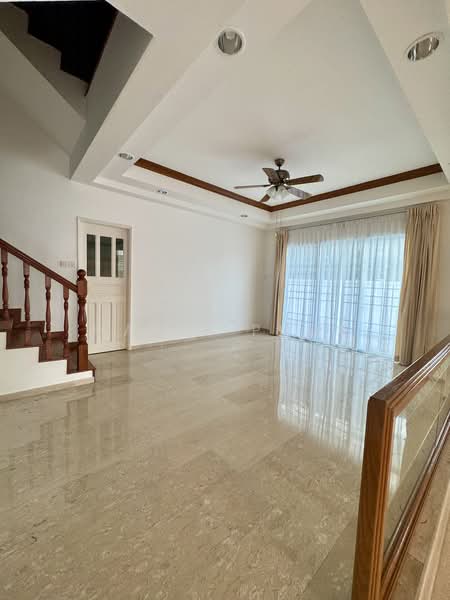 Saint Patrick's Row, , 4 Bedrooms, 2,513 sqft, Terraced House For Rent, by Maria Phua, 25509900 - PropertyGuru.com.sg