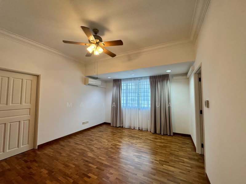 Saint Patrick's Row, , 4 Bedrooms, 2,513 sqft, Terraced House For Rent, by Maria Phua, 25509900 - PropertyGuru.com.sg