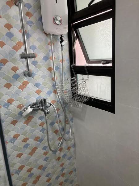 441C Fernvale Road, 441C Fernvale Road, Seletar / Yio Chu Kang, Room Rental, 130 sqft, HDB Flat For Rent, by Timothy Chen, 25509920 - Bathroom - PropertyGuru.com.sg