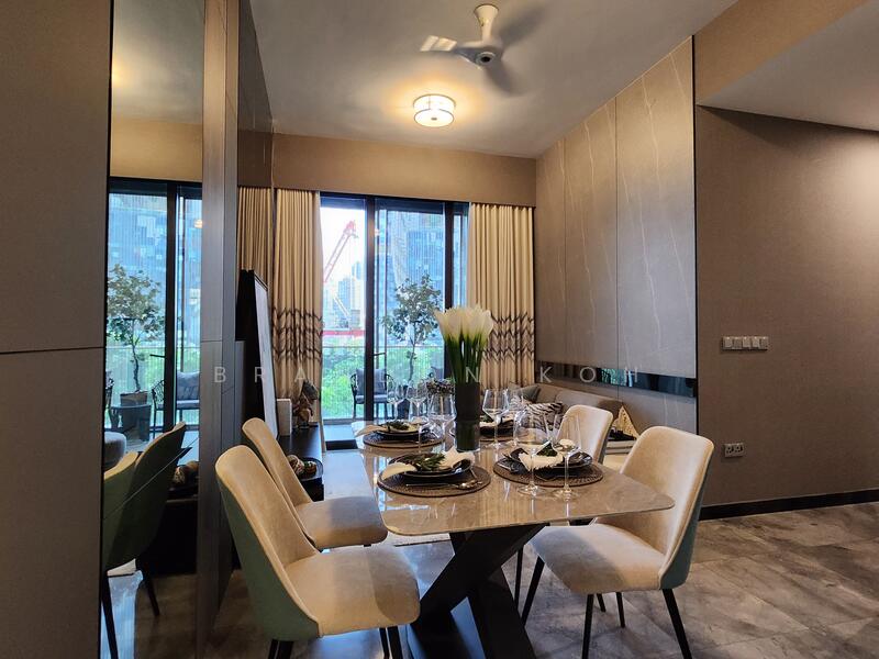 Midtown Bay, 122 Beach Road, 2 Bedrooms, 732 sqft, Condominium For Sale, by Brandon Koh, 25510551 - PropertyGuru.com.sg