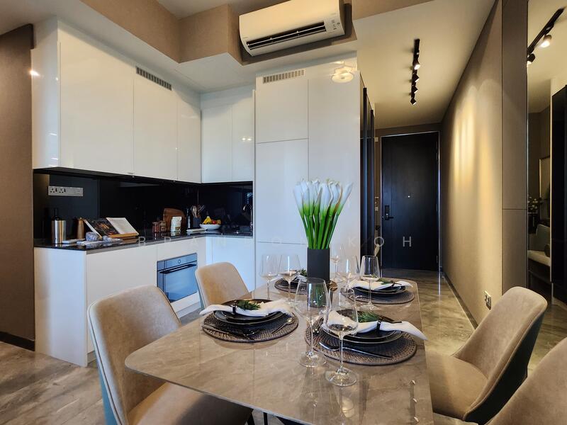Midtown Bay, 122 Beach Road, 2 Bedrooms, 732 sqft, Condominium For Sale, by Brandon Koh, 25510551 - PropertyGuru.com.sg