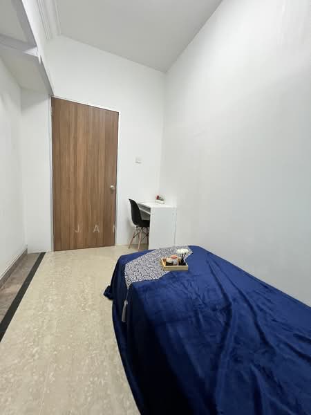 The Regalia, 2 River Valley Close, Room Rental, 70 sqft, Apartment For Rent, by James Lee, 25511293 - PropertyGuru.com.sg