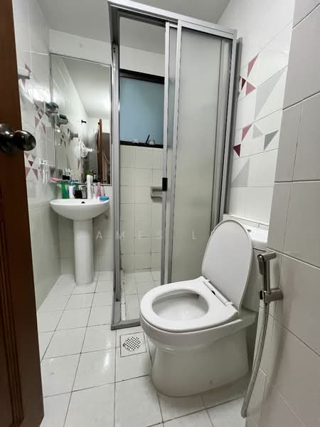 The Regalia, 2 River Valley Close, Room Rental, 70 sqft, Apartment For Rent, by James Lee, 25511293 - PropertyGuru.com.sg