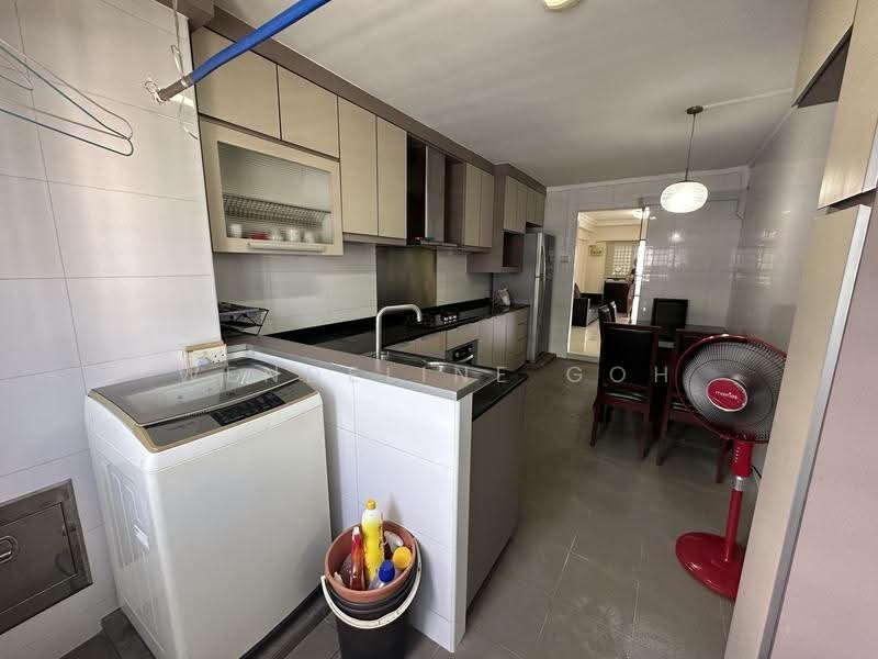 235 Ang Mo Kio Avenue 3, 235 Ang Mo Kio Avenue 3, Ang Mo Kio / Bishan / Thomson, 2 Bedrooms, 721 sqft, HDB Flat For Rent, by Wendeline Goh, 25511581 - Kitchen - PropertyGuru.com.sg