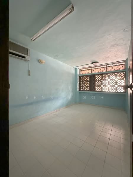 ★ Serangoon Garden Estate ★ 1sty Semi-D ★, Serangoon Garden Estate, 4 Bedrooms, 2,500 sqft, Semi-Detached House For Rent, by Benson Goh, 25511606 - PropertyGuru.com.sg