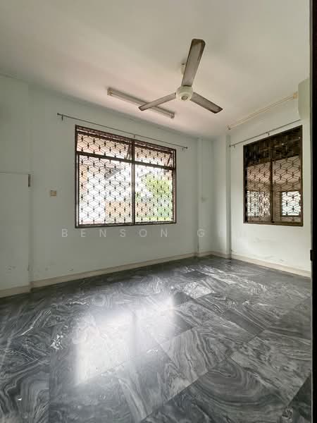 ★ Serangoon Garden Estate ★ 1sty Semi-D ★, Serangoon Garden Estate, 4 Bedrooms, 2,500 sqft, Semi-Detached House For Rent, by Benson Goh, 25511606 - PropertyGuru.com.sg