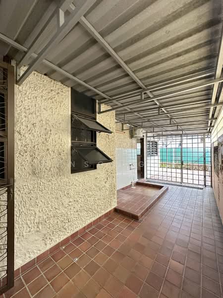 ★ Serangoon Garden Estate ★ 1sty Semi-D ★, Serangoon Garden Estate, 4 Bedrooms, 2,500 sqft, Semi-Detached House For Rent, by Benson Goh, 25511606 - PropertyGuru.com.sg