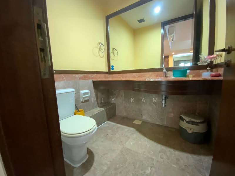 Maple Woods, 985 Bukit Timah Road, Room Rental, 200 sqft, Condominium For Rent, by Sally Kam, 25511720 - PropertyGuru.com.sg