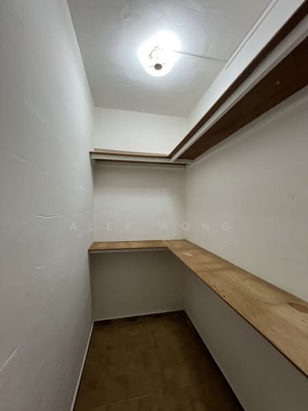 326 Hougang Avenue 7, 326 Hougang Avenue 7, 3 Bedrooms, 1,119 sqft, HDB Flat For Rent, by Alex Wong, 25512183 - Store room - PropertyGuru.com.sg