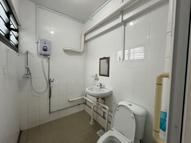 326 Hougang Avenue 7, 326 Hougang Avenue 7, 3 Bedrooms, 1,119 sqft, HDB Flat For Rent, by Alex Wong, 25512183 - PropertyGuru.com.sg