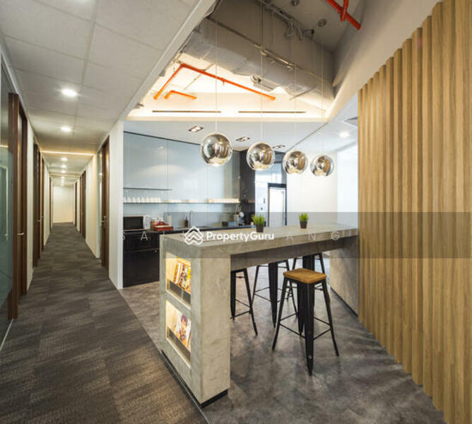 Westgate Tower, 1 Gateway Drive, 2,207 sqft, Office For Rent, by Sally Huang 黄文雅, 25512423 - CommercialGuru.com.sg