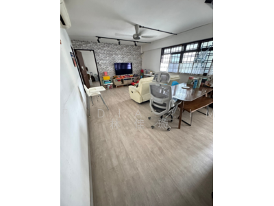 For Sale - 710 Hougang Avenue 2