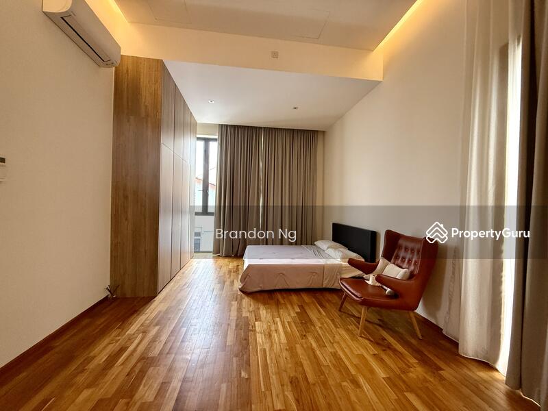 For Sale - ⭐️⭐️LANDED7772 @ RENOVATED SEMI-D OFF SIGLAP