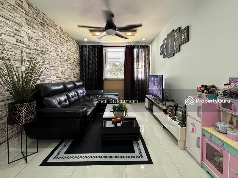 For Sale - 888A Tampines Street 81