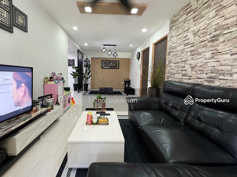 For Sale - 888A Tampines Street 81