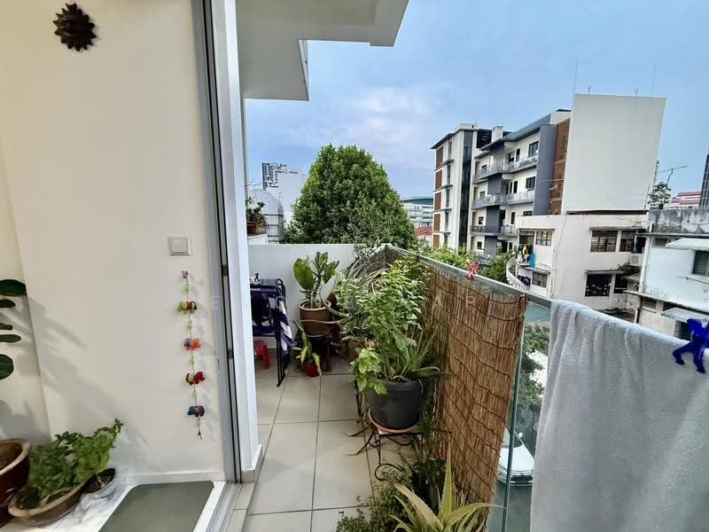 Rangoon 88, 88 Rangoon Road, Farrer Park / Serangoon Rd, 1 Bedroom, 645 sqft, Condominium For Sale, by Evone Yap, 25513411 - Balcony - PropertyGuru.com.sg