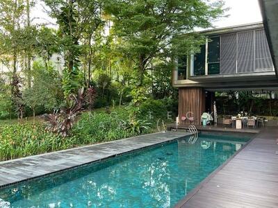 For Sale - ❤️Move-in Condition Bungalow❤️