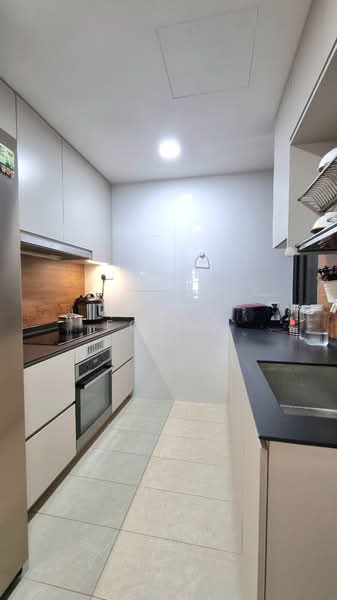 iNz Residence Condominium For Sale at S$ 1,720,000 | PropertyGuru Singapore