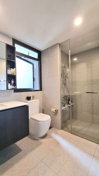 iNz Residence Condominium For Sale at S$ 1,720,000 | PropertyGuru Singapore