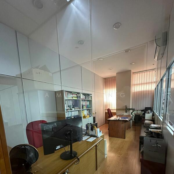 Henderson Industrial Park, 203 Henderson Road, 3,155 sqft, Light Industrial (B1) For Sale, by Amy Zeng 房姐姐, 25513980 - CommercialGuru.com.sg