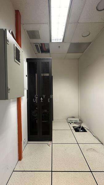 Suntec City Tower, 2 Temasek Boulevard, 2,336 sqft, Office For Sale, by Cyril Tuzemen, 25514475 - CommercialGuru.com.sg