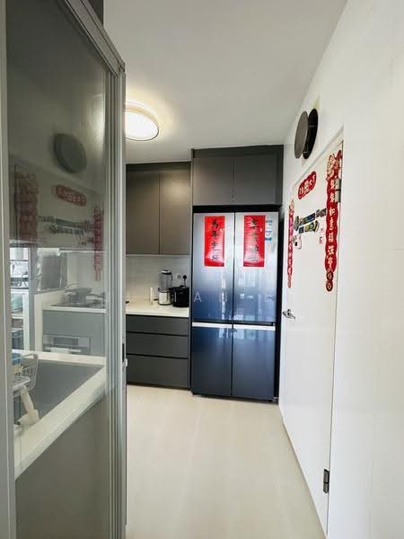 33 Margaret Drive, 33 Margaret Drive, Alexandra / Commonwealth, 3 Bedrooms, 979 sqft, HDB Flat For Sale, by Julian Li, 25514885 - Kitchen - PropertyGuru.com.sg