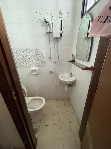 Central Grove, Eunos / Geylang / Paya Lebar, Room Rental, 120 sqft, Condominium For Rent, by Rainie Ang, 25515180 - PropertyGuru.com.sg