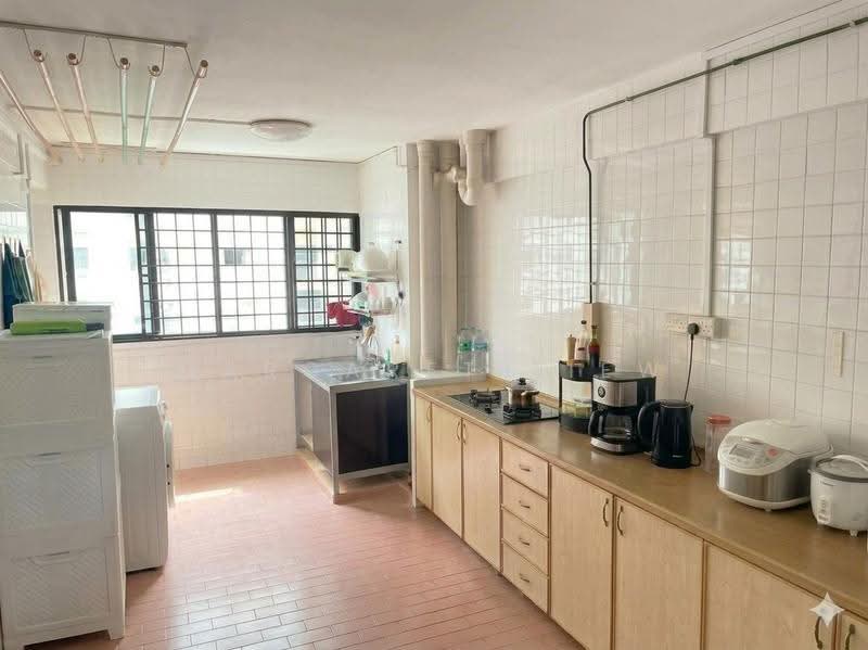 701 West Coast Road, 701 West Coast Road, Buona Vista / West Coast / Clementi New Town, Room Rental, 150 sqft, HDB Flat For Rent, by Margaret Liew, 25515241 - Kitchen - PropertyGuru.com.sg